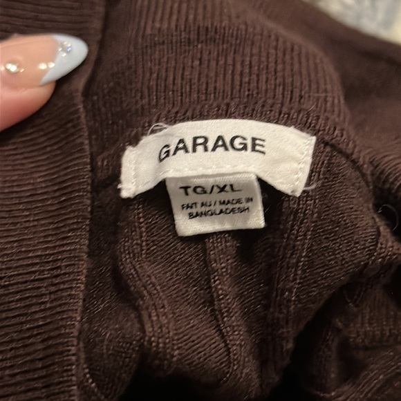 GARAGE brown v neck sweater Size XL - Picture 3 of 3
